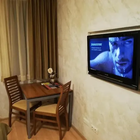 Hq Park Hotel *