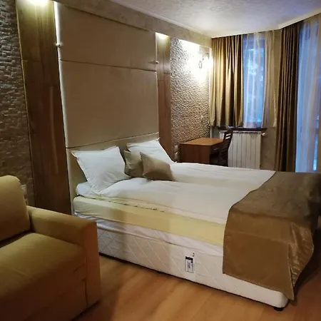 Hotel Hq Park *